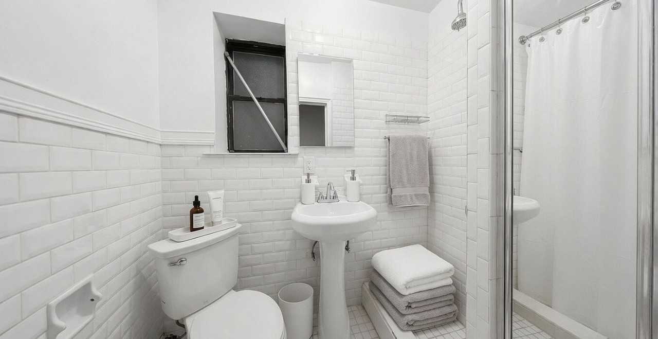 405 W 49th St #3EE - Photo 6 of 6