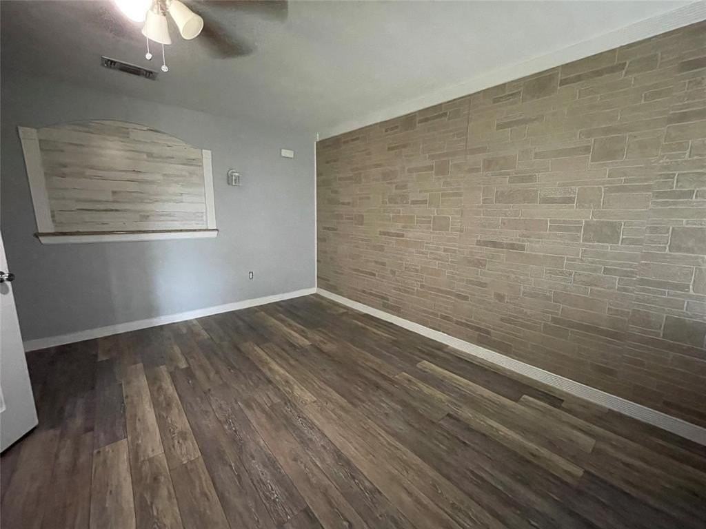 1461 Dawson Dr - Photo 2 of 17