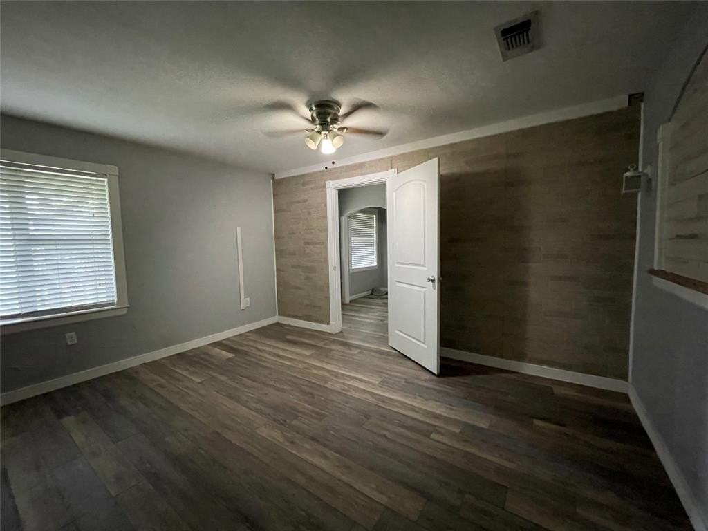 1461 Dawson Dr - Photo 3 of 17