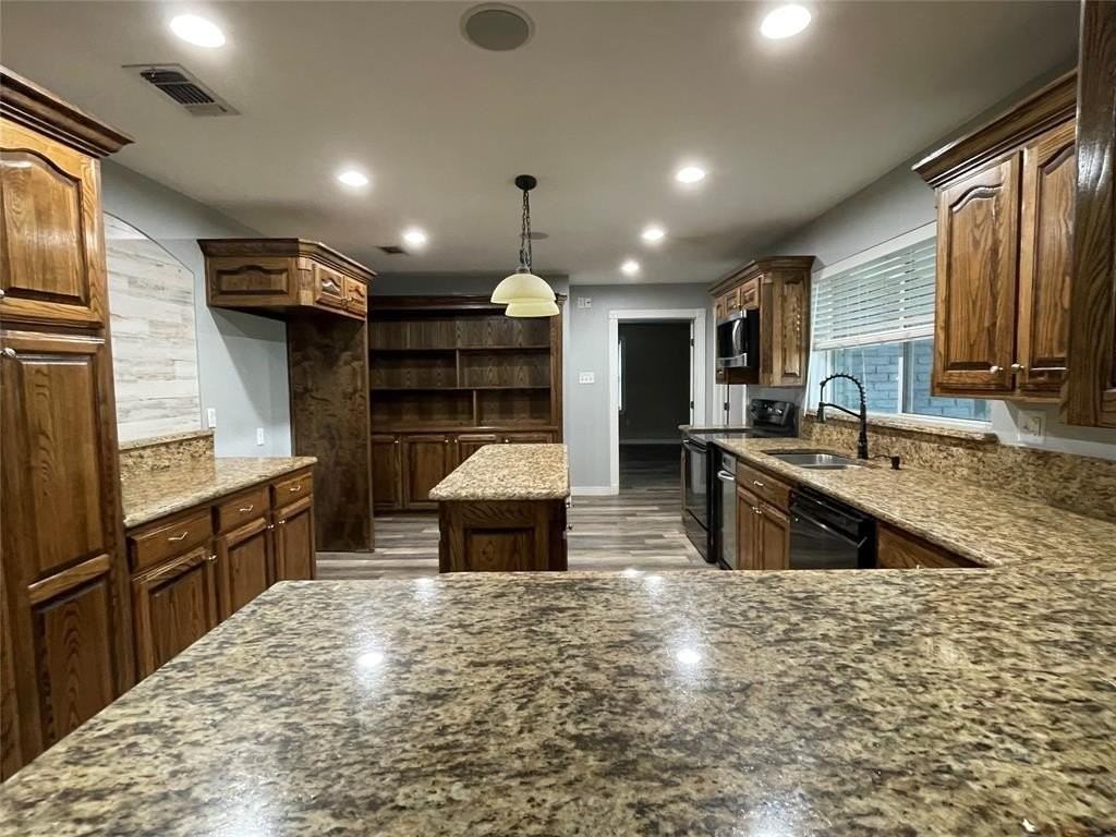 1461 Dawson Dr - Photo 7 of 17