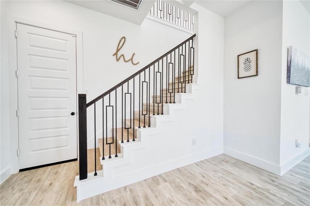 8107 Calhoun Rd - Photo 6 of 16