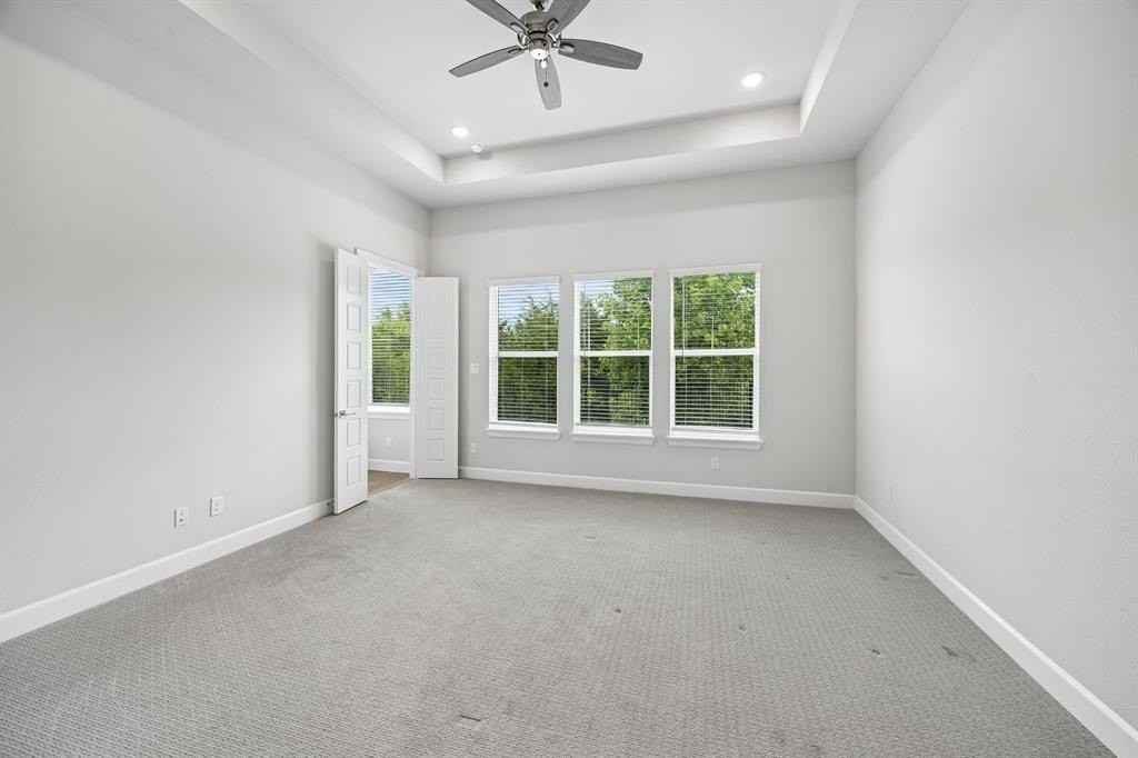 826 Marathon Ct - Photo 4 of 11