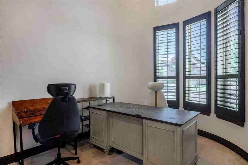 12824 Flatiron Trl - Photo 2 of 40