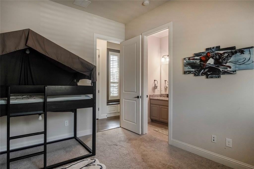 12824 Flatiron Trl - Photo 5 of 40