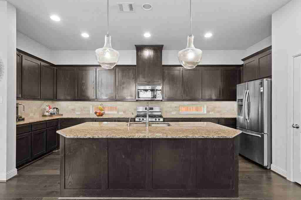 1416 Huntsman Ridge Ln - Photo 3 of 39
