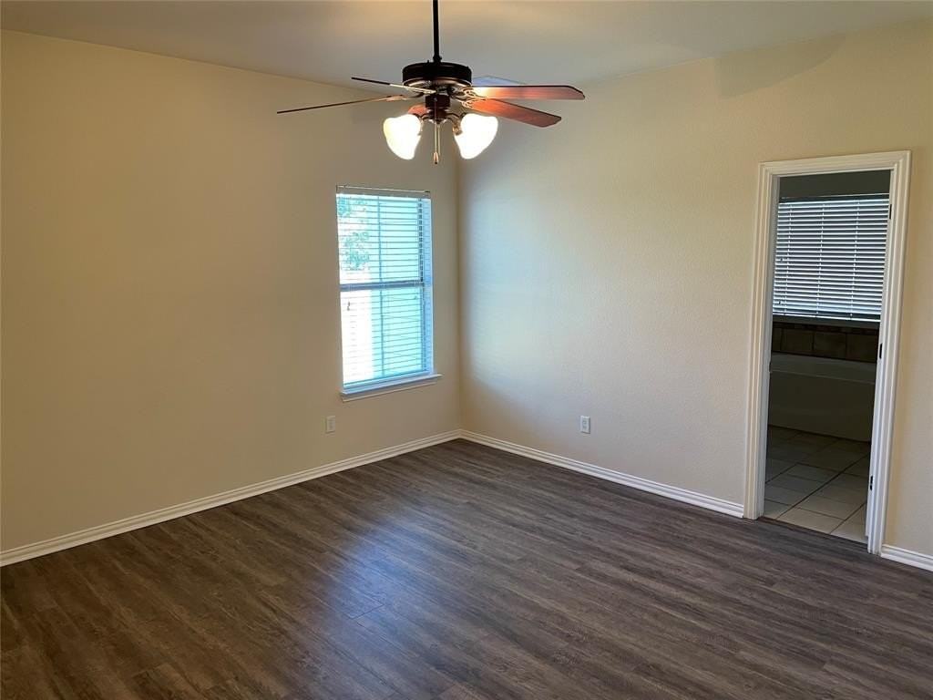 1414 Lauren Ln - Photo 5 of 10