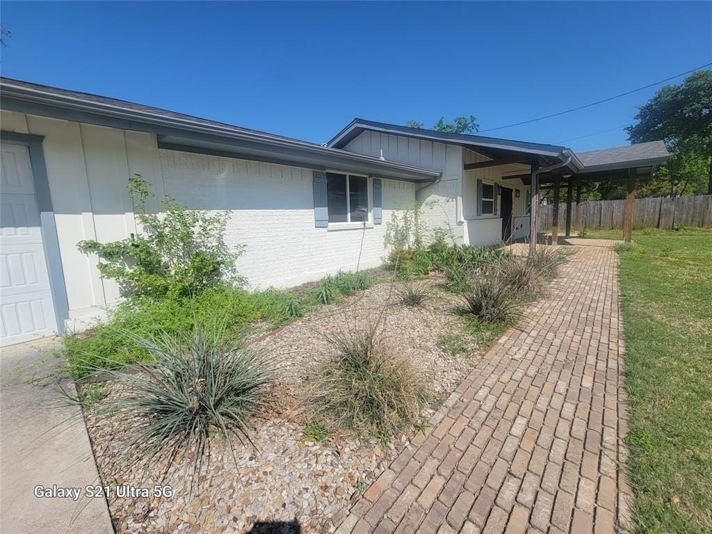 1612 Caddo Peak Trl - Photo 3 of 16