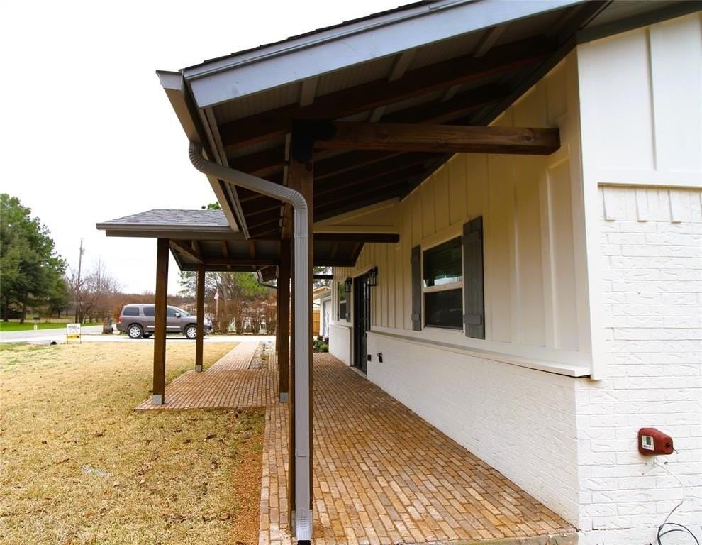 1612 Caddo Peak Trl - Photo 4 of 16