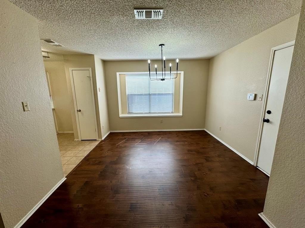 5028 Coker Dr - Photo 3 of 13