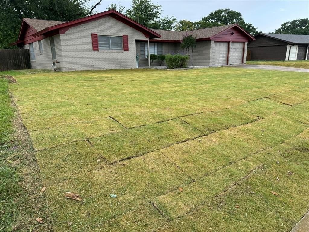 4017 Welch Ave - Photo 2 of 40