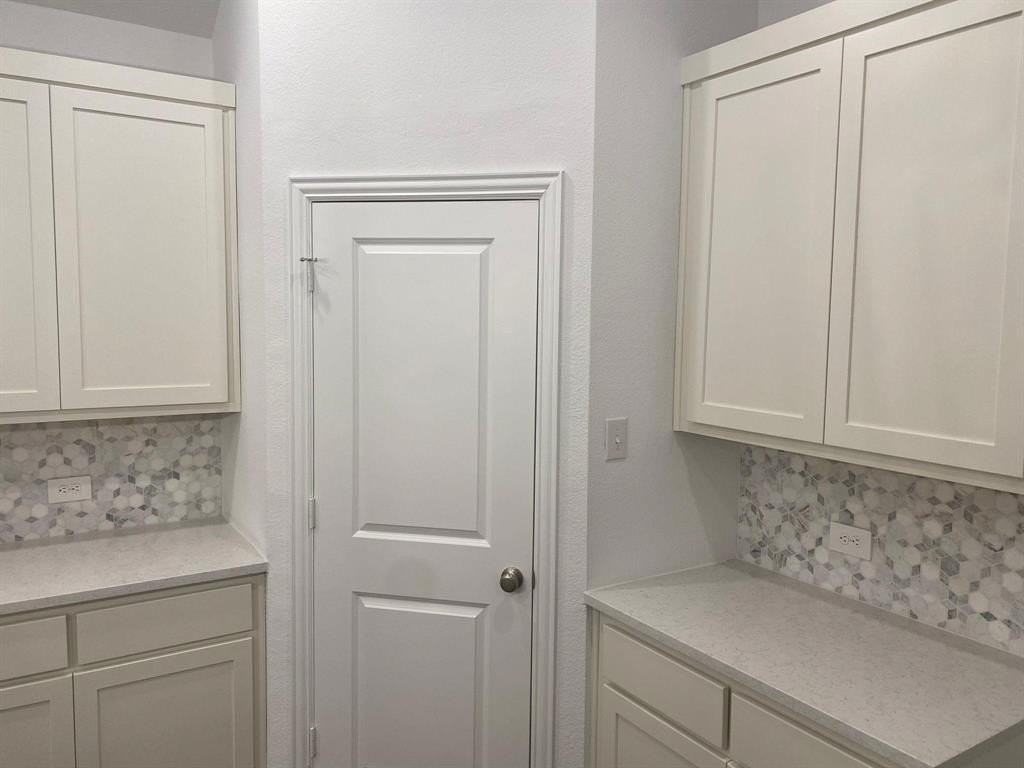 1613 Pine Valley Dr - Photo 5 of 12