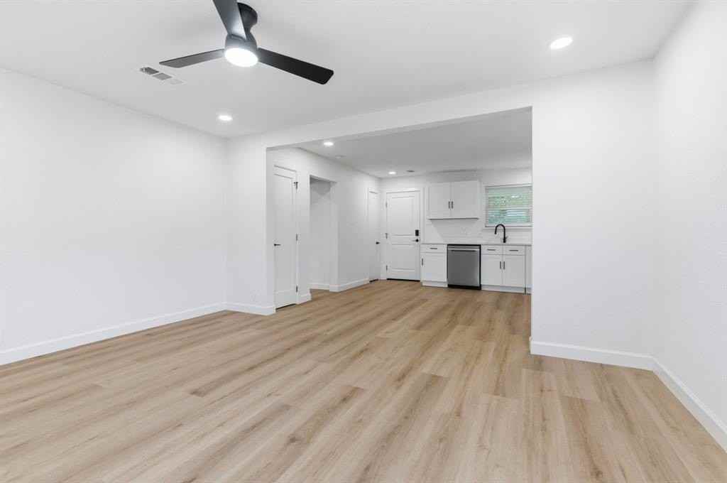 111 S 5th St - Photo 4 of 21