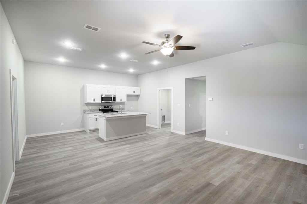 2726 Roman Ln - Photo 6 of 17