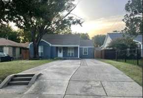 featured image of 2515 Roanoke Ave