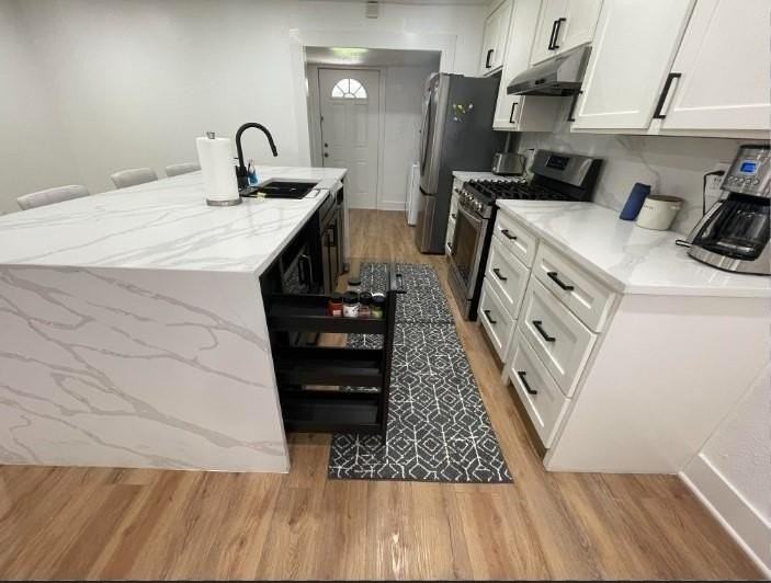 2515 Roanoke Ave - Photo 7 of 24