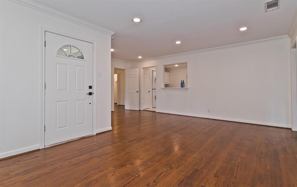 4037 Park Ln - Photo 5 of 32