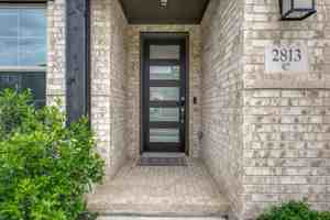 featured image of 2813 Walker Way