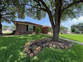 1401 Fieldstone Ct E - Photo 1 of 1