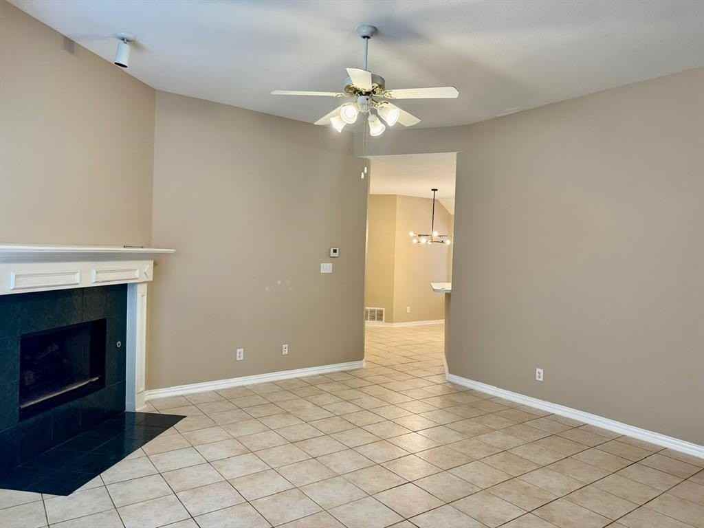 2151 Arbor Creek Dr - Photo 3 of 22