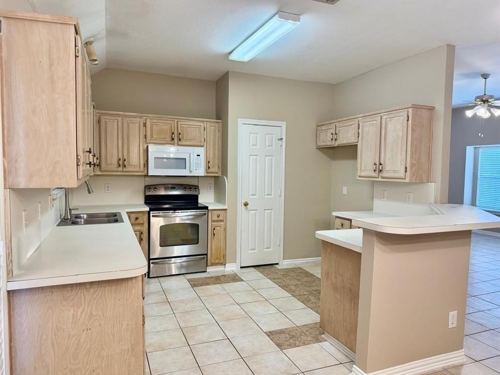 2151 Arbor Creek Dr - Photo 7 of 22