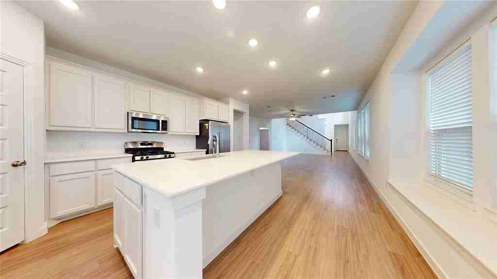 2500 Gaulding St - Photo 3 of 20