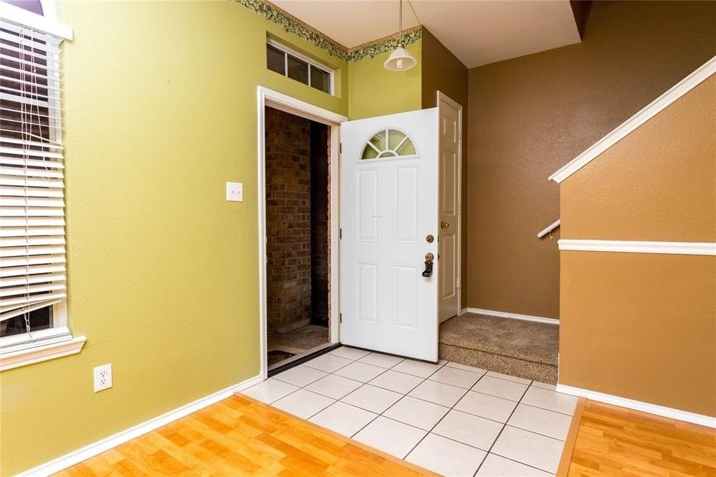1305 Auburn Dr - Photo 3 of 20