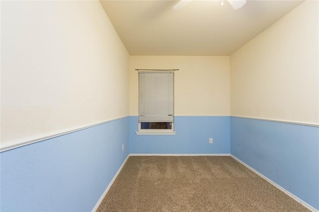 1305 Auburn Dr - Photo 4 of 20