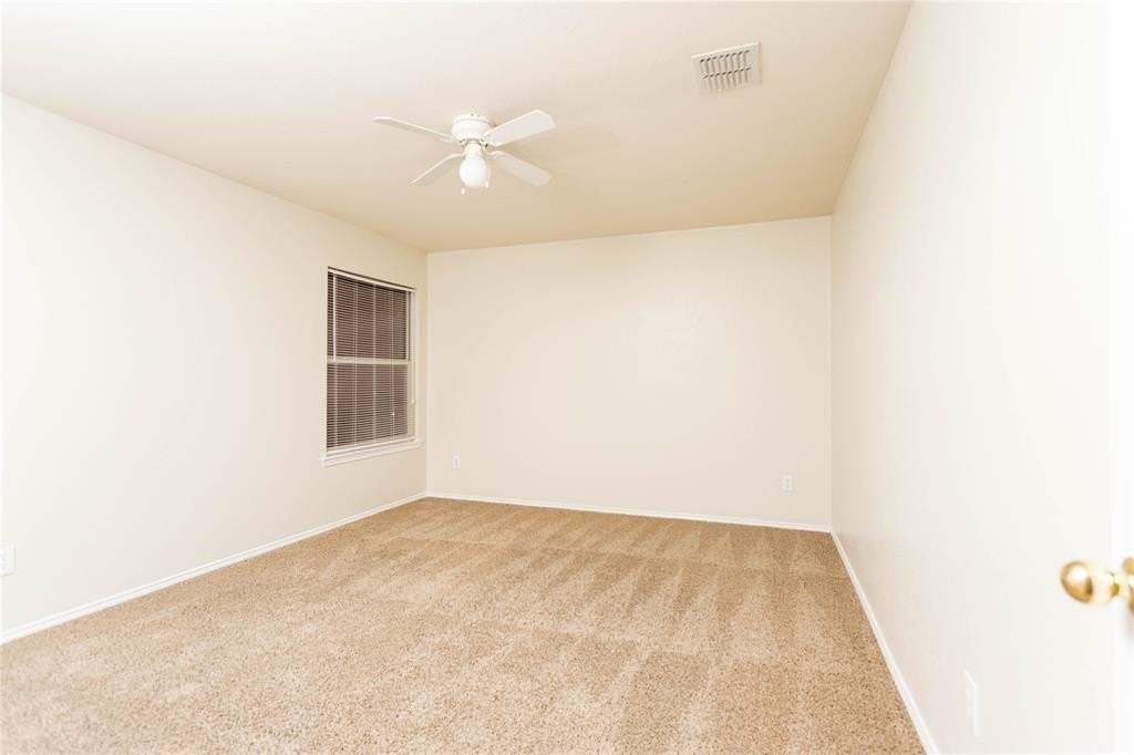 1305 Auburn Dr - Photo 5 of 20