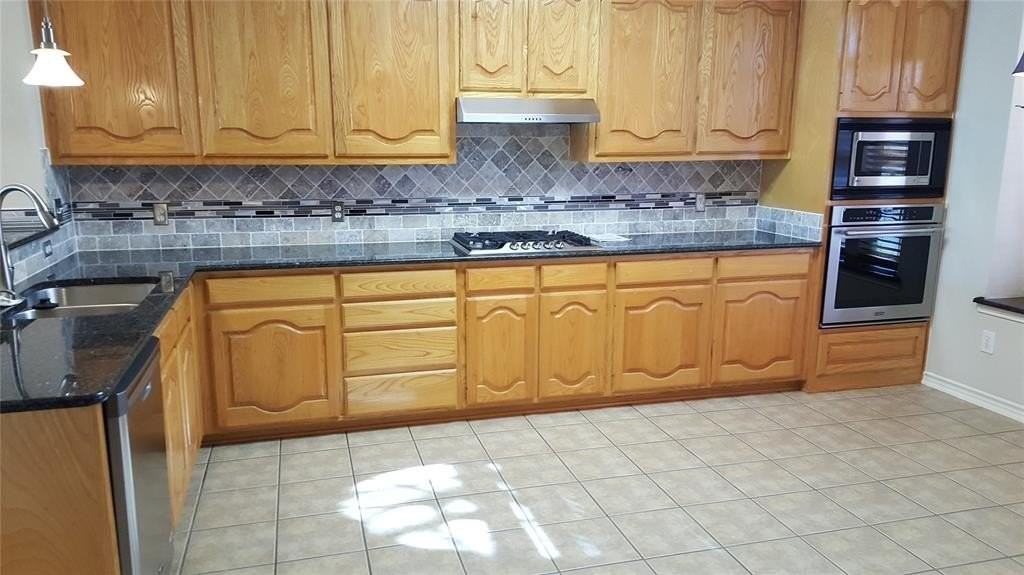15774 Appaloosa Dr - Photo 2 of 17
