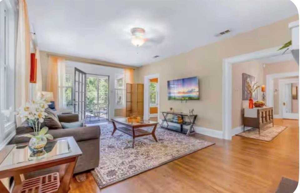 4301 Vandelia St - Photo 3 of 28