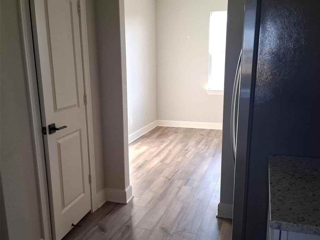 1020 Calhoun Dr - Photo 7 of 11