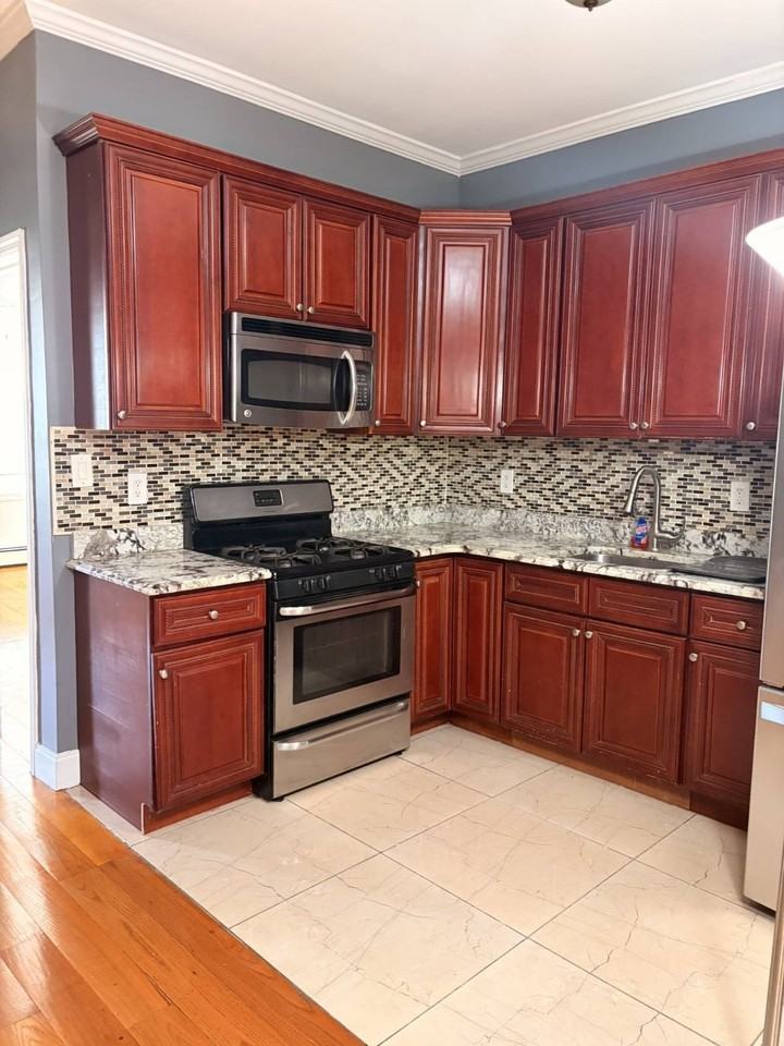 424 Van Siclen Ave - Photo 3 of 24