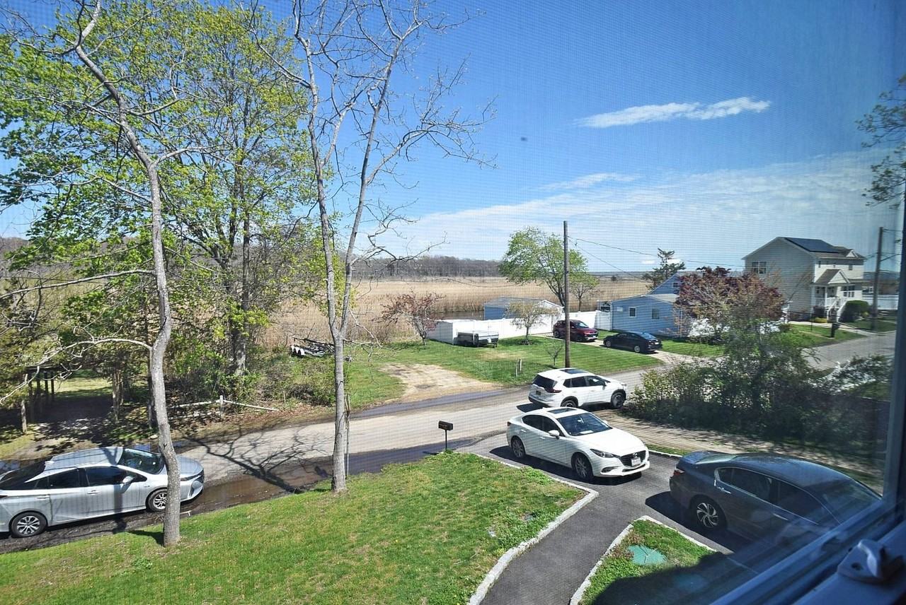 64 Park Dr - Photo 4 of 24