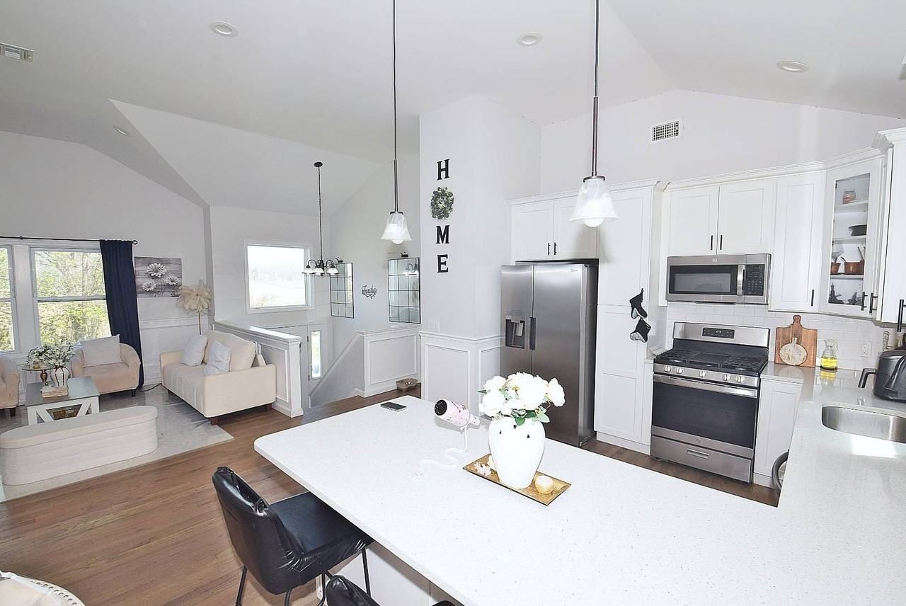 64 Park Dr - Photo 6 of 24