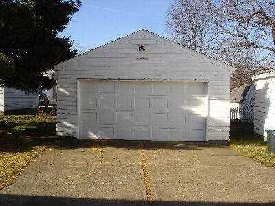 2911 Fletcher Ave Ne - Photo 2 of 8