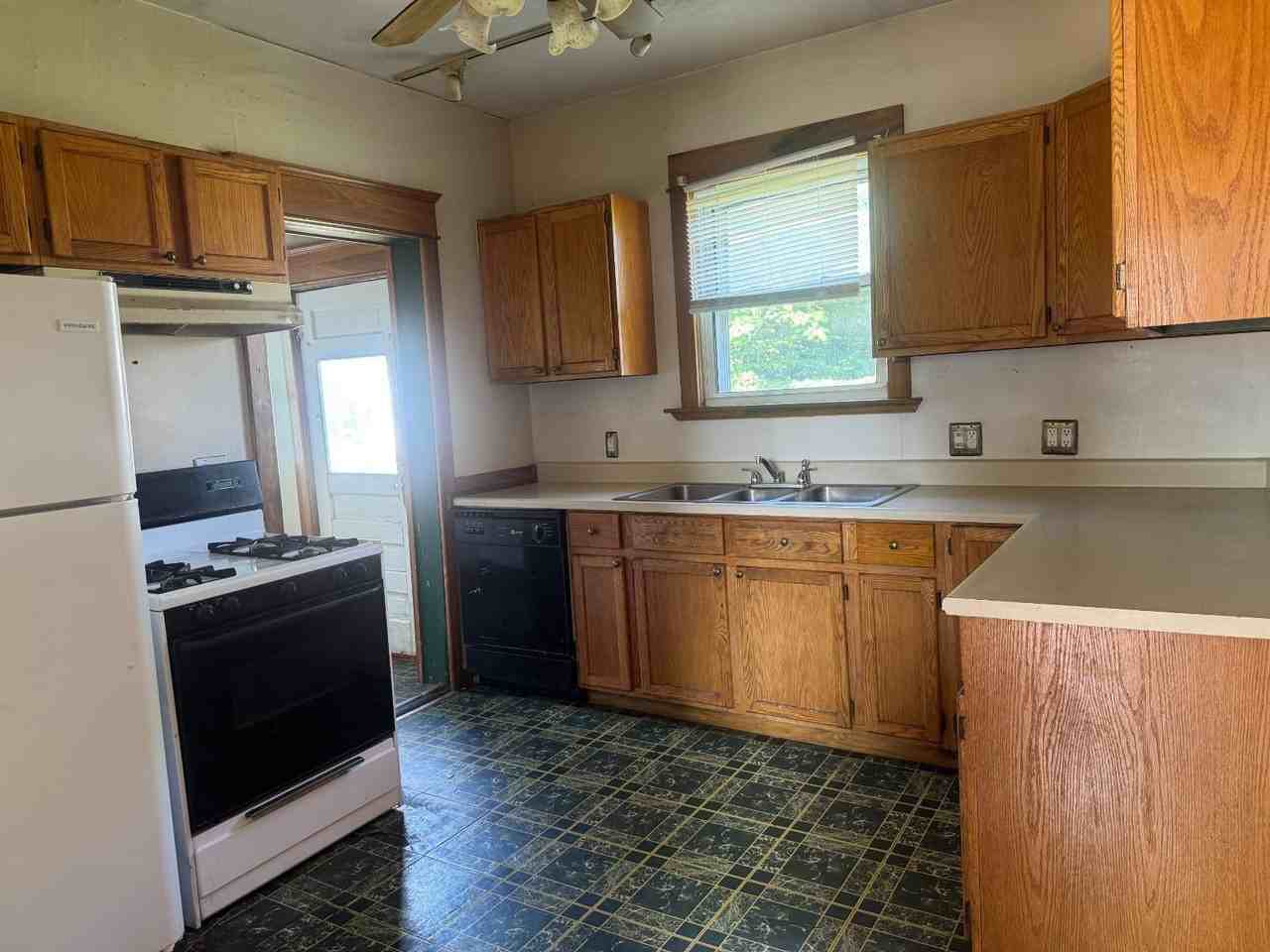 2730 Blair SW Pl - Photo 6 of 7