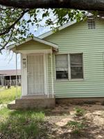 featured image of 2025 W 5th St #A