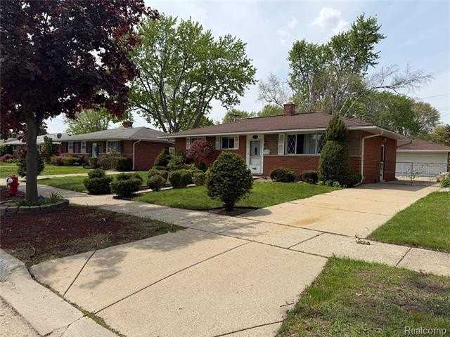 9001 Shannon Dr - Photo 3 of 30