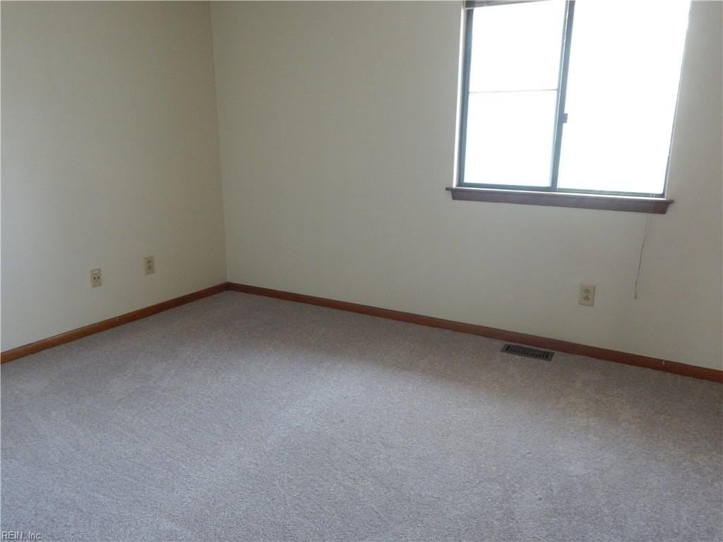 1521 E Ocean View Ave #208 - Photo 3 of 39