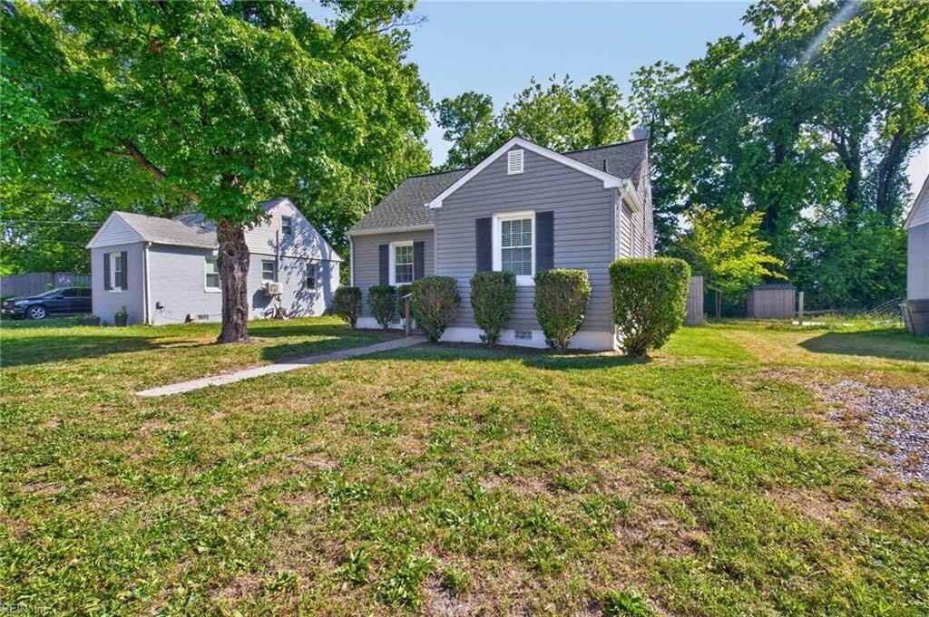 28 Monroe Dr - Photo 2 of 20