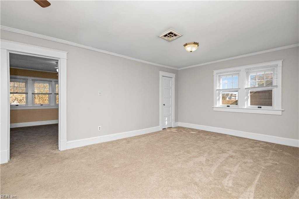 437 Connecticut Ave #2 - Photo 3 of 25