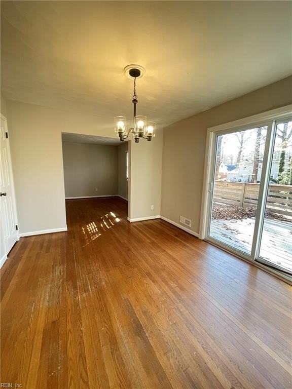 235 Thomas Nelson Ln - Photo 6 of 19