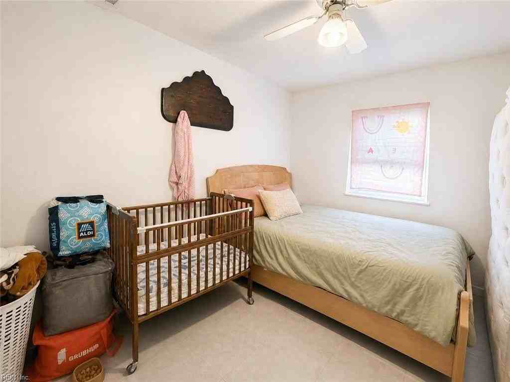 1336 Modoc Ave - Photo 6 of 8