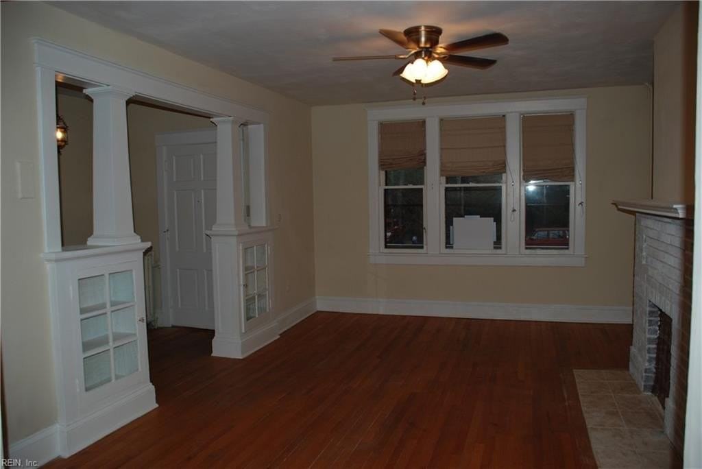 731 Shirley Ave #1 - Photo 3 of 9