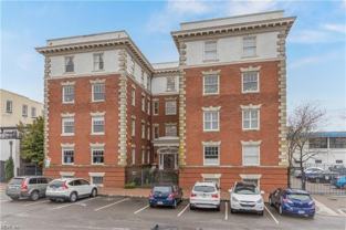 429 York St #3D - Photo 1 of 1