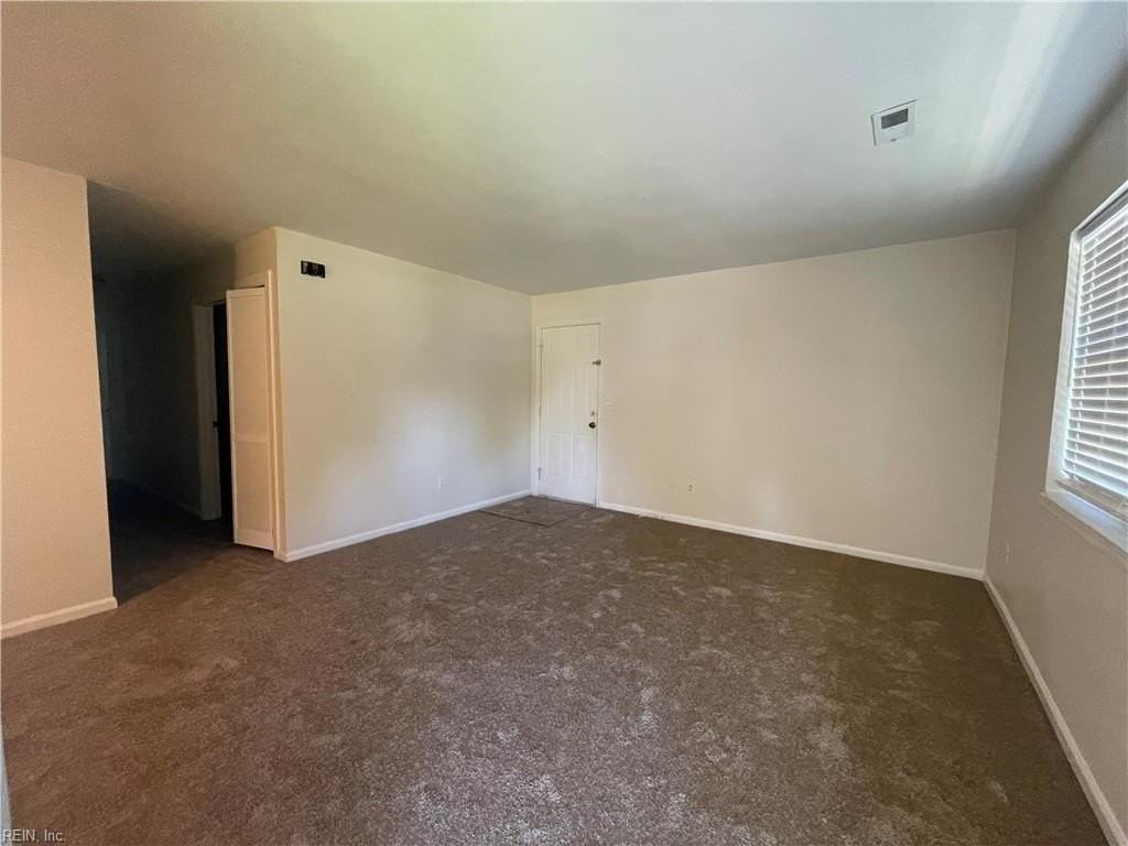 4613 Hardy Ct #B - Photo 3 of 25