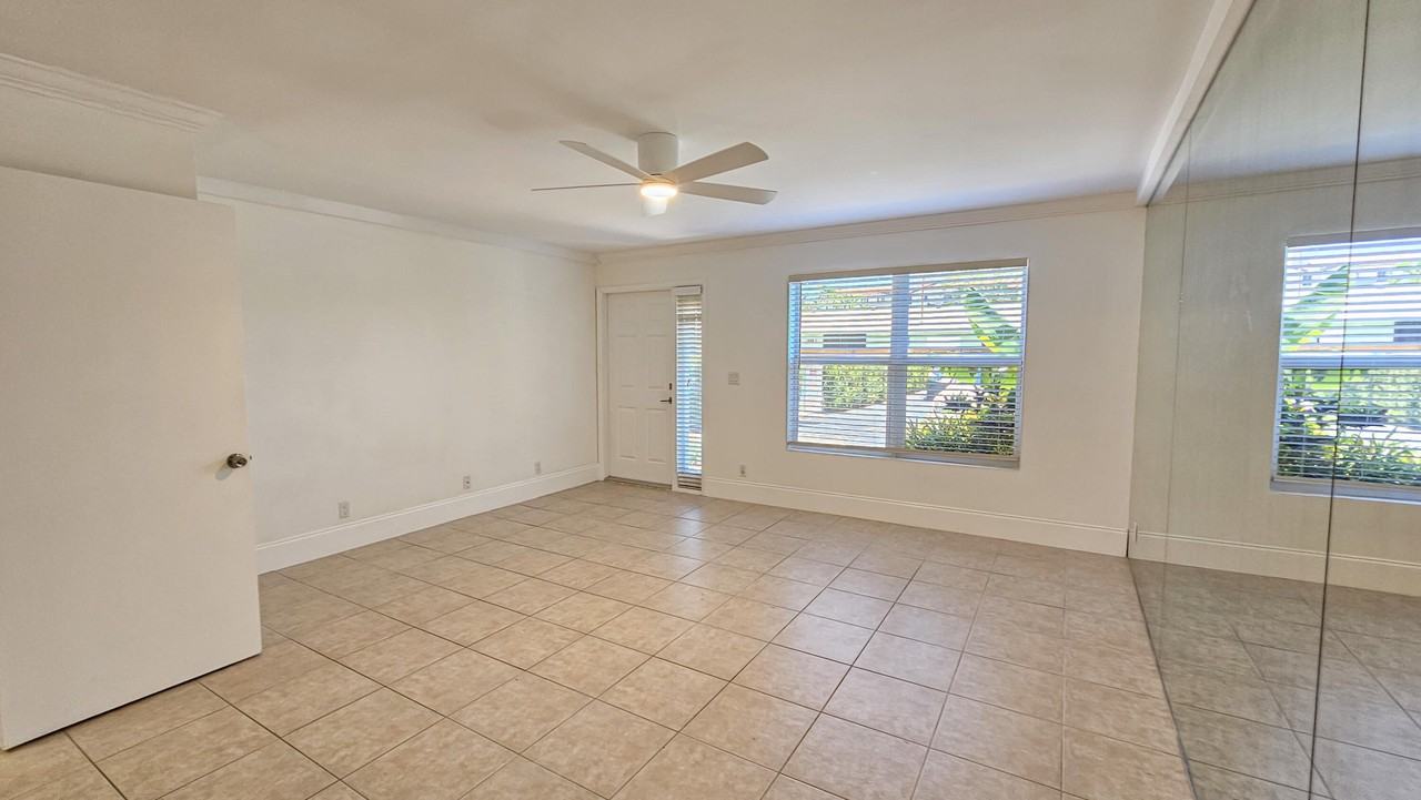 1917 Ne 3rd St #109 - Photo 6 of 40