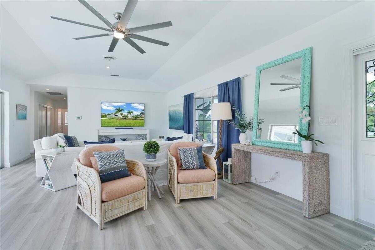 76 Fairview W - Photo 7 of 31