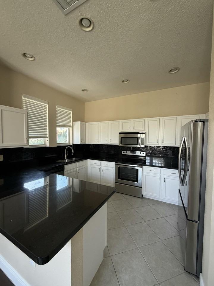 499 Corte Madera Ln #1 - Photo 5 of 20