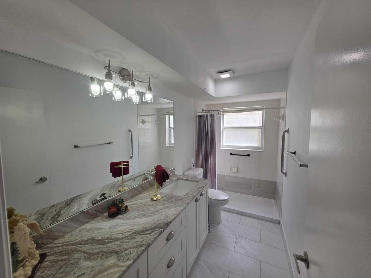 6201 Pond Tree Ct - Photo 3 of 9